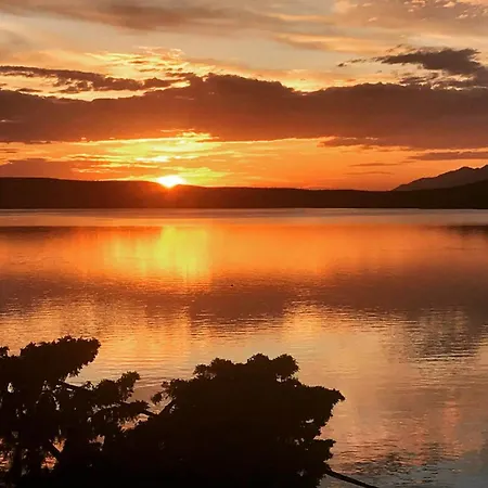 Bell Rock アパート Kruševo